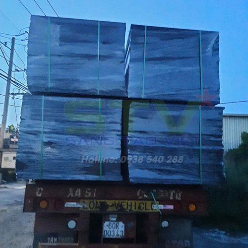 Hình ảnh đóng hàng và vận chuyển Sáng Tạo Việt